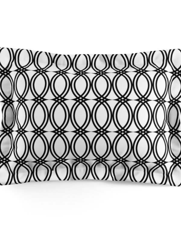 Black and White Chain Pattern Standard n King Pillow Shams - Standard