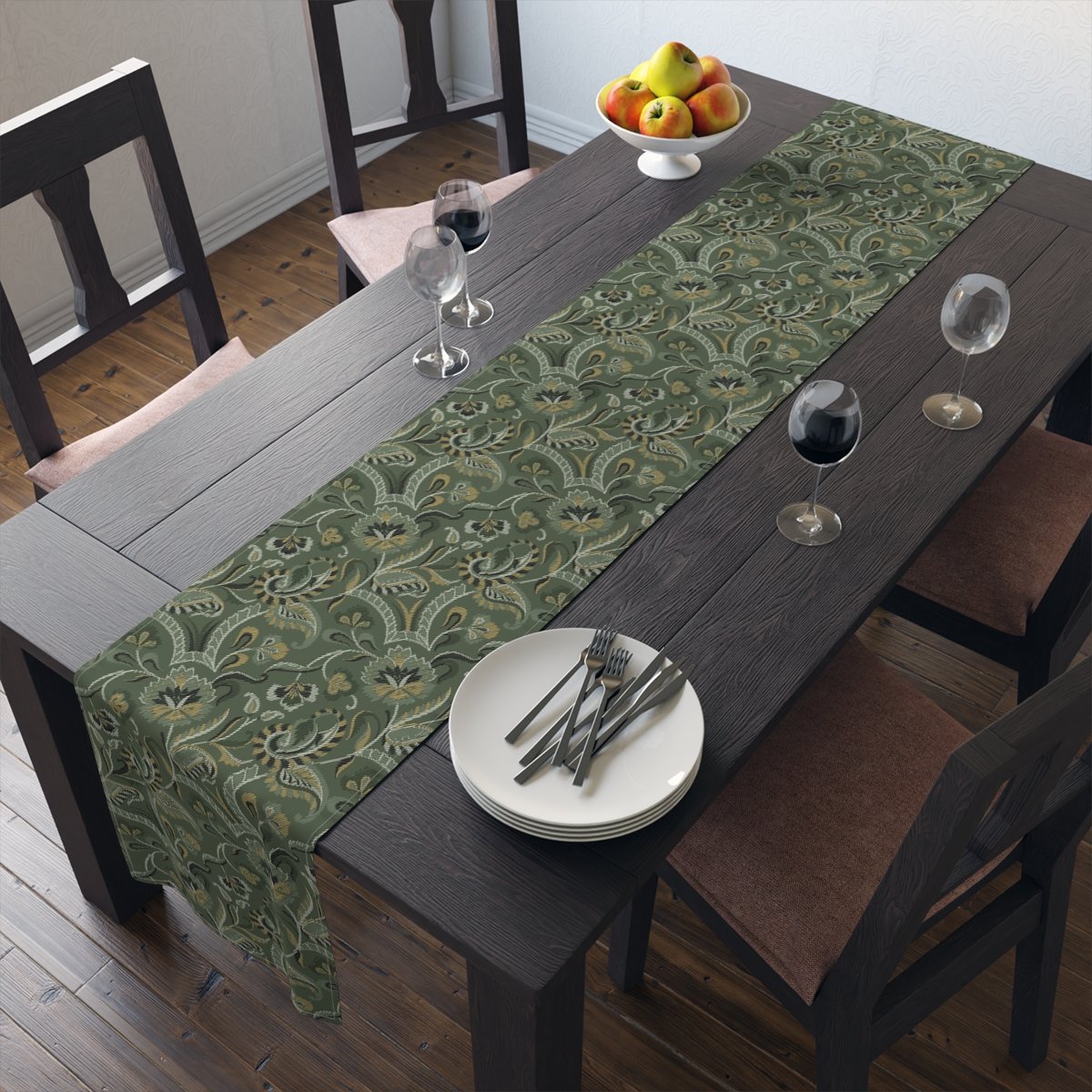Stunning Green Paisley 4 Seater Dining Table Runners