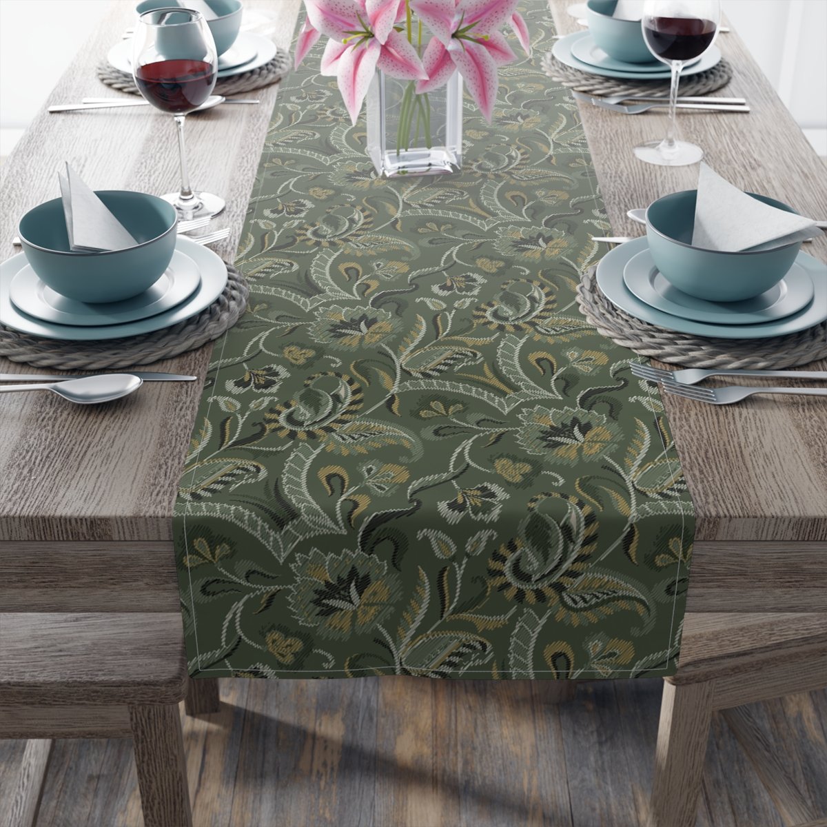 Stunning Green Paisley 4 Seater Dining Table Runners - Image 5