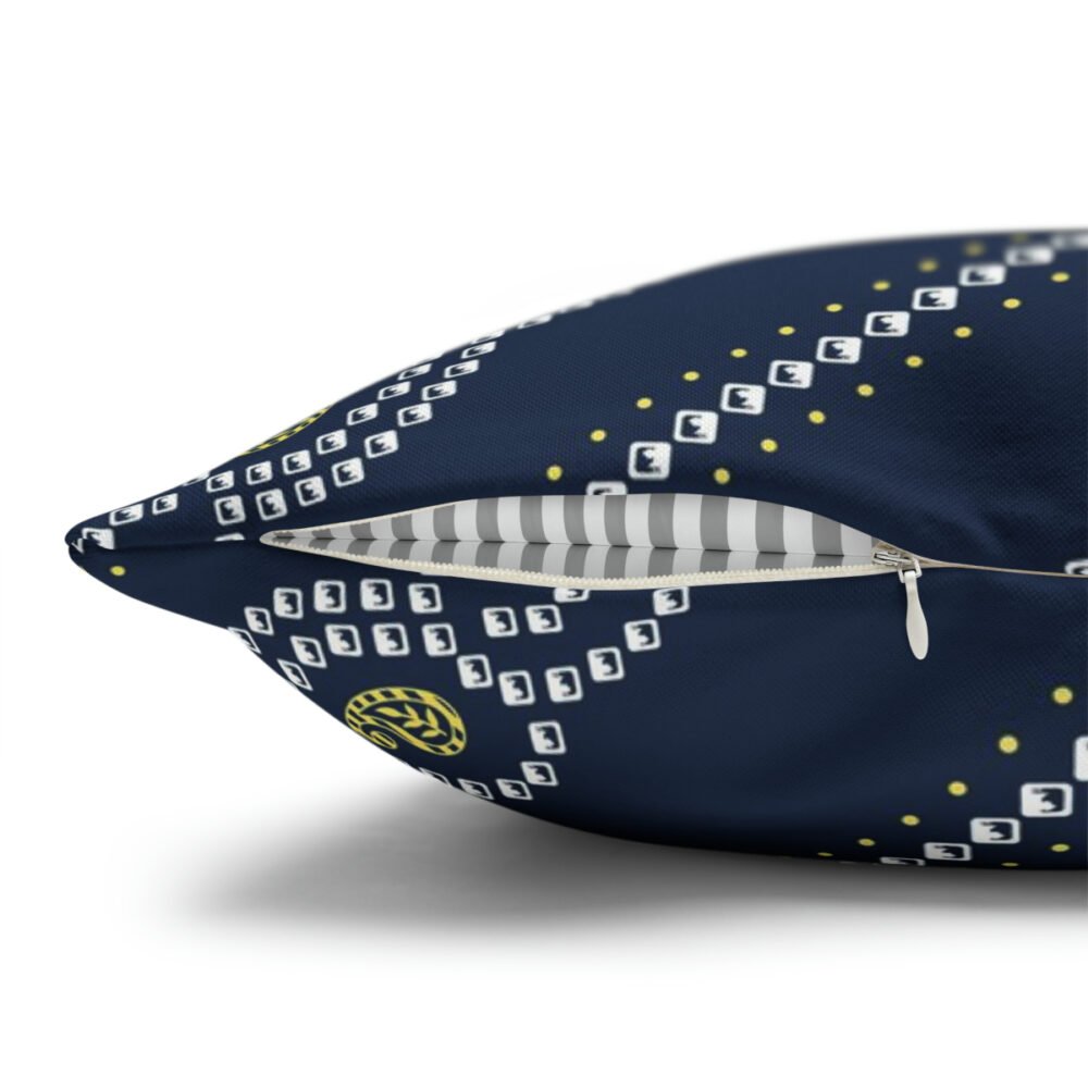 Paisley Bandanna Pattern on Navy Euro Shams - Image 3