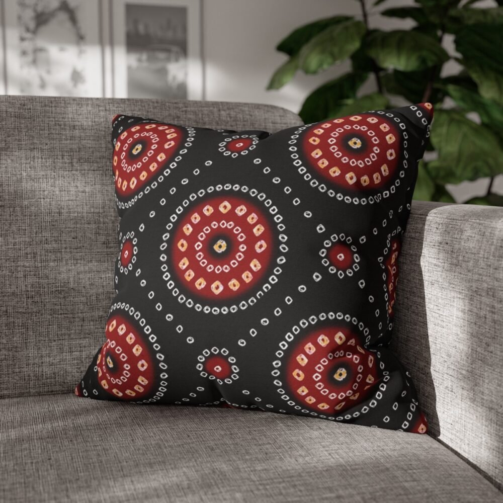 Geometric Circle Bandhani Print on Black Throw Pillow Covers - Image 4